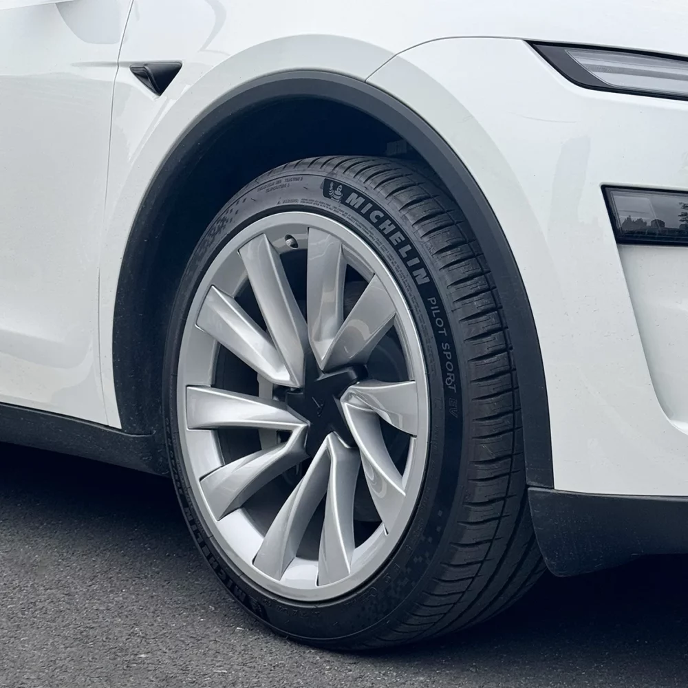 20" Helix Wheel Edge Cover ~ Model Y (2025) - Image 3